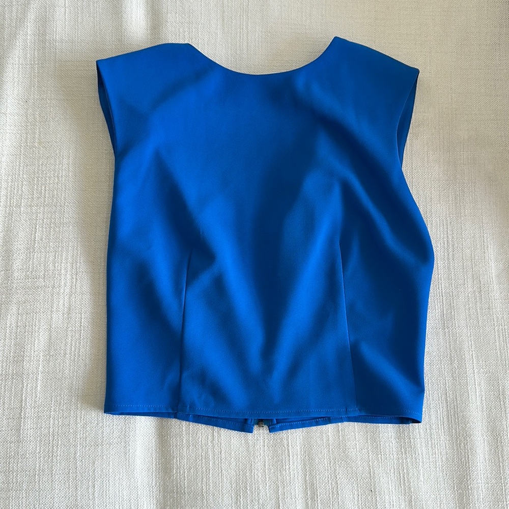 Alice + Olivia Halter crop